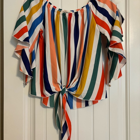 Shop Impressions Blouse - Picture 2 of 3